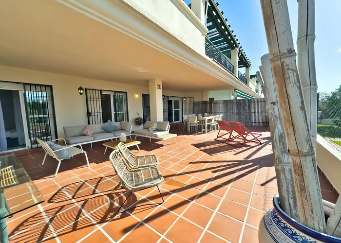 Bajo Con Terraza En Lorcrimar V Marbella